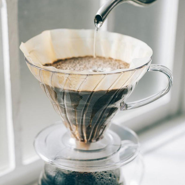 GOTERO HARIO V60 #01 &amp; #02 PLÁSTICO